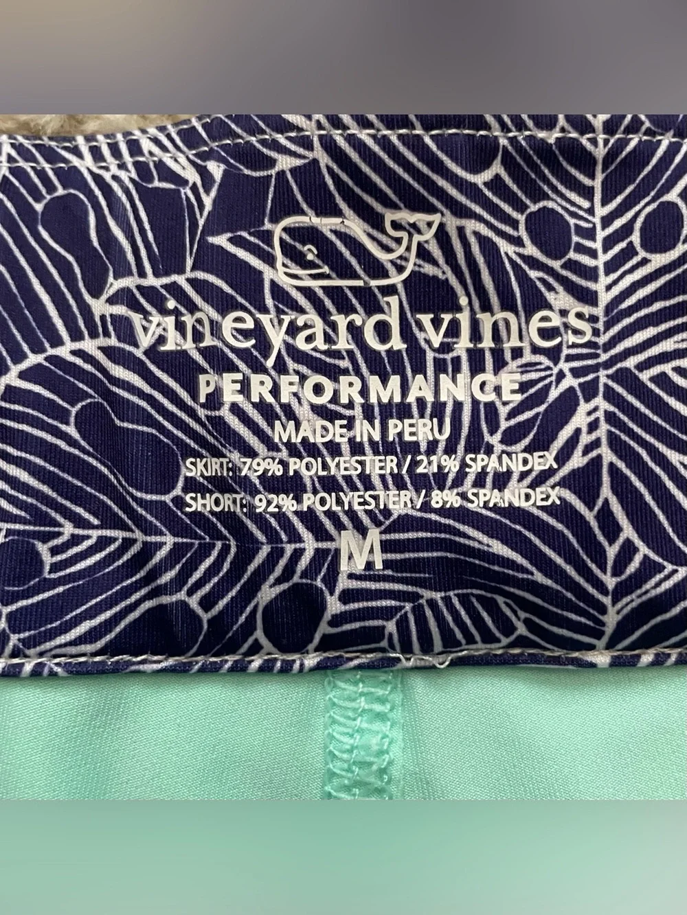 Vineyard Vines Navy and Aqua Performance Skort with White Leaf Print
